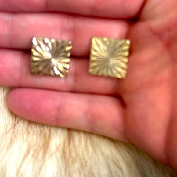 Cufflinks - Picture 1 of 2